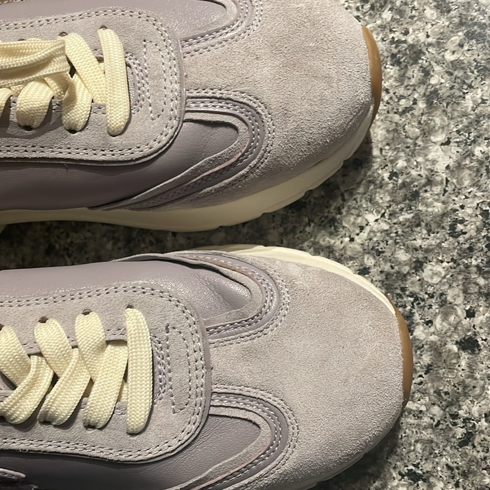 Tory Burch Lavender Sneakers with Cream Accents - Picture 2 of 5